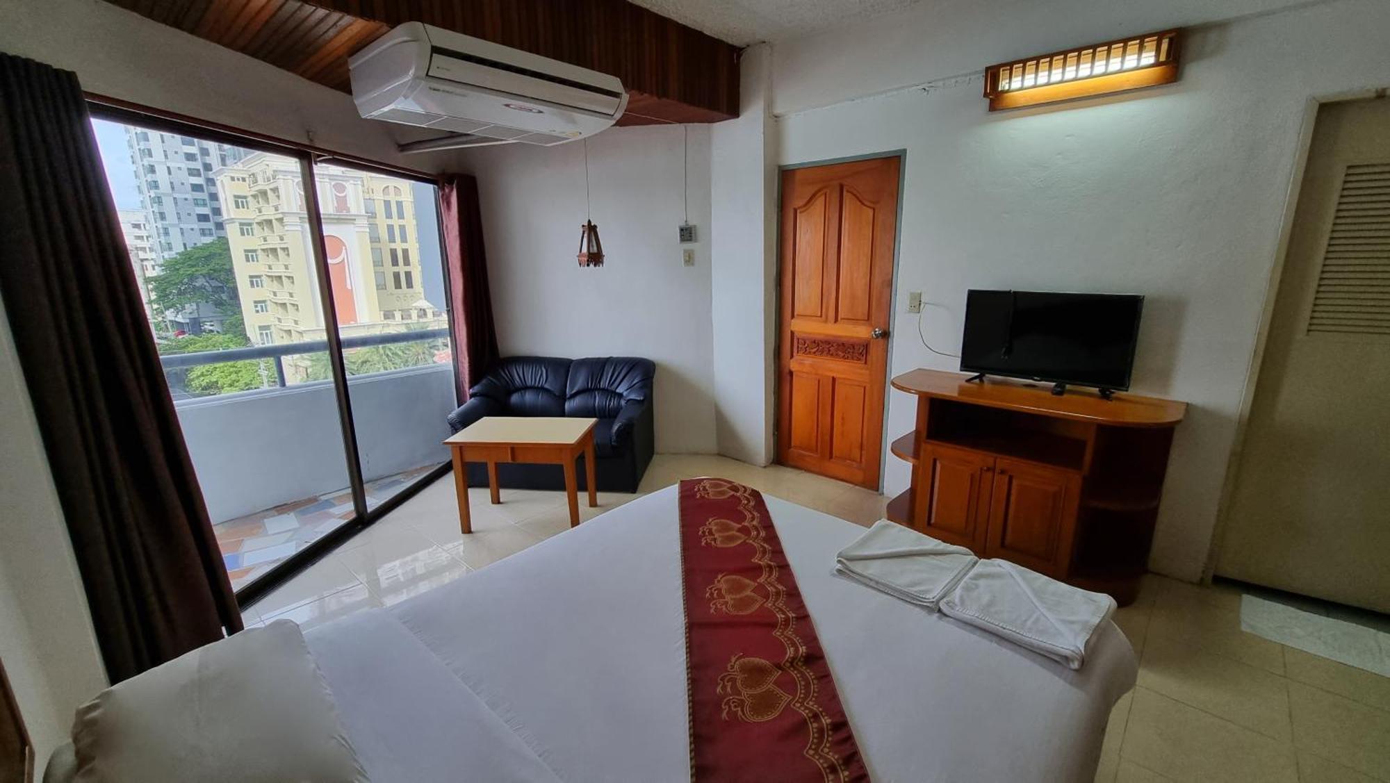 Arcadia Mansion Hotel Pattaya Luaran gambar