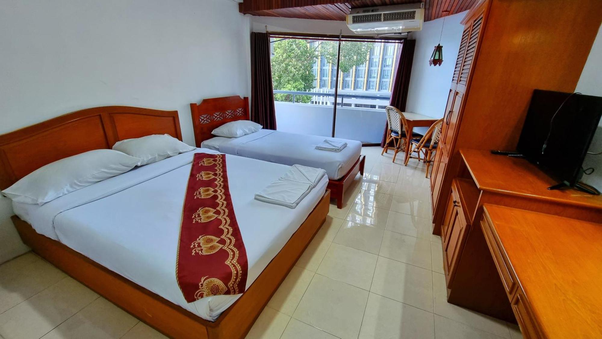 Arcadia Mansion Hotel Pattaya Luaran gambar